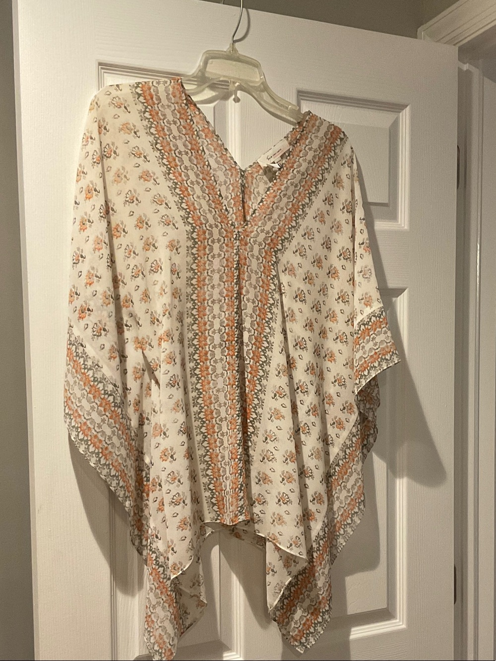 Boho Floral V-Neck Poncho Top in Cream and Orange